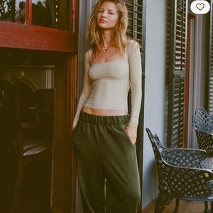 *NWT* Aerie SMOOTHEZ Square Neck Long Sleeve T-Shirt